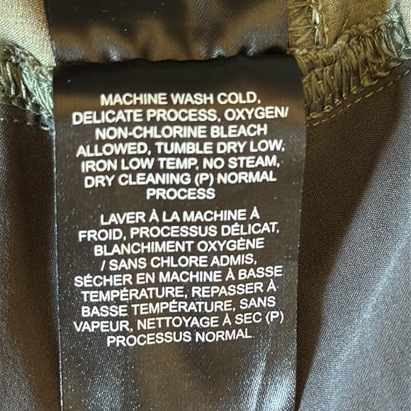 Kuhl Women’s Cargo Pants - Picture 6 of 6